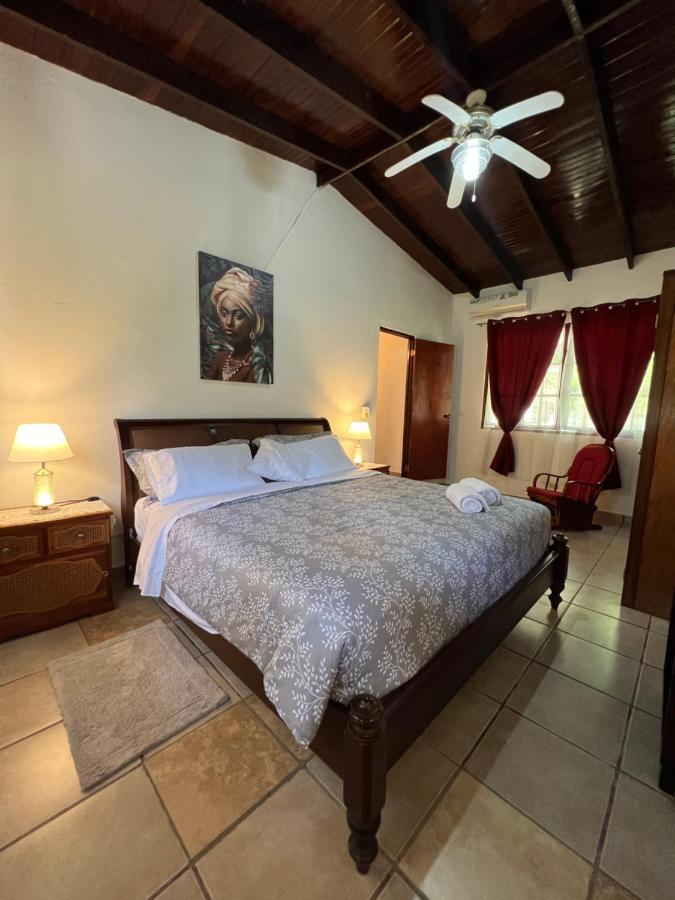 La Casa De Los Patos El Valle de Anton Buitenkant foto
