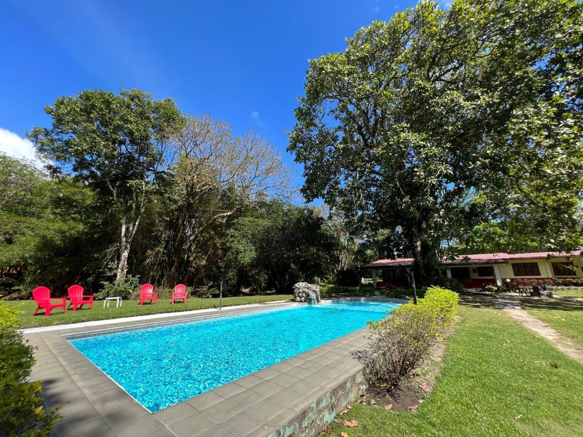 La Casa De Los Patos El Valle de Anton Buitenkant foto